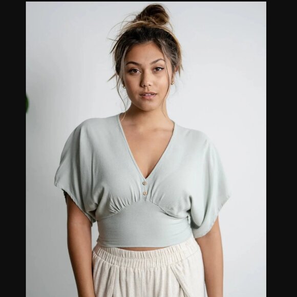 Sozy Linen Marilyn Crop Top, dusty sage, size small - Picture 1 of 4